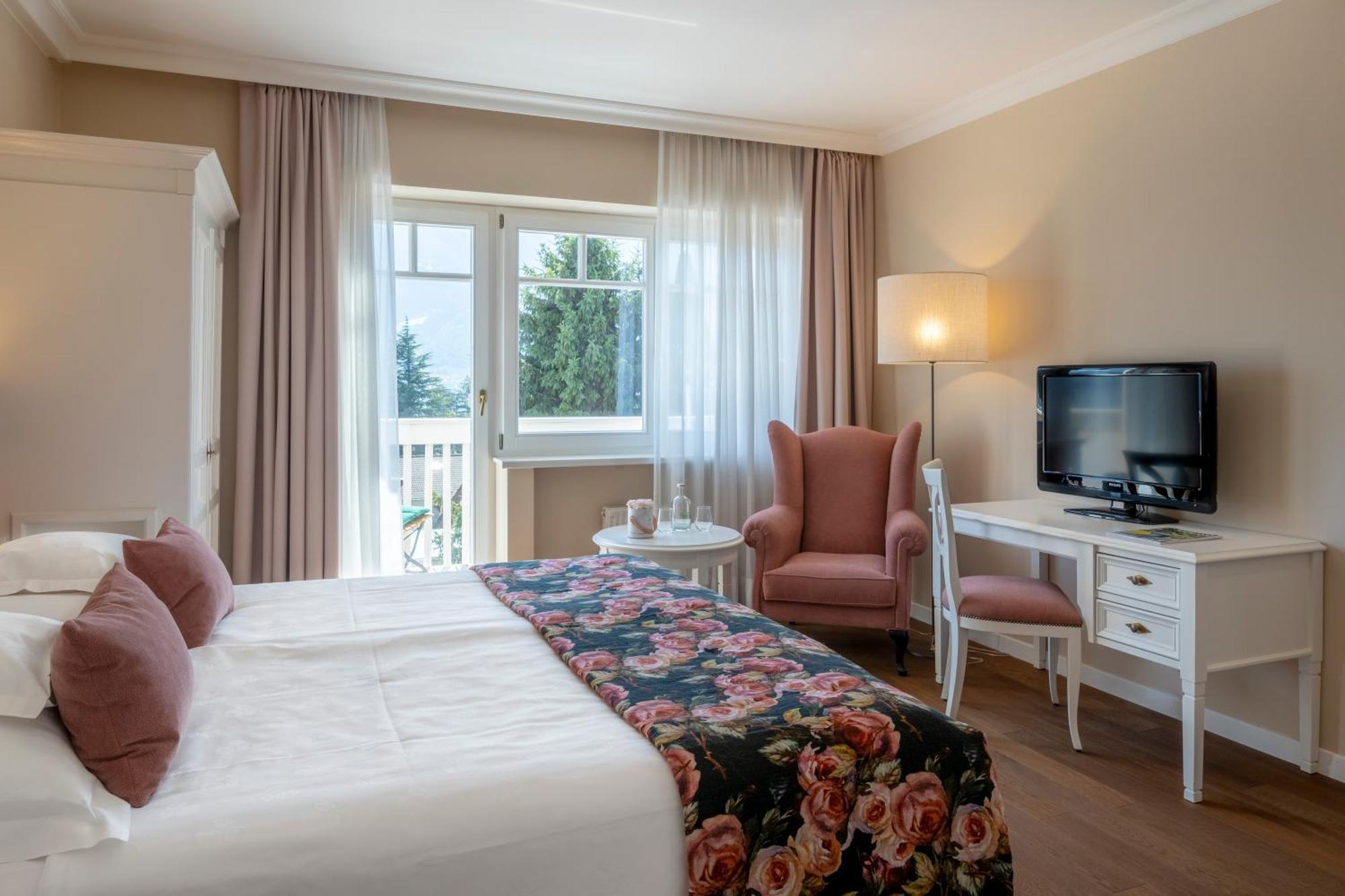 Hotel Pienzenau Am Schlosspark Merano Eksteriør bilde