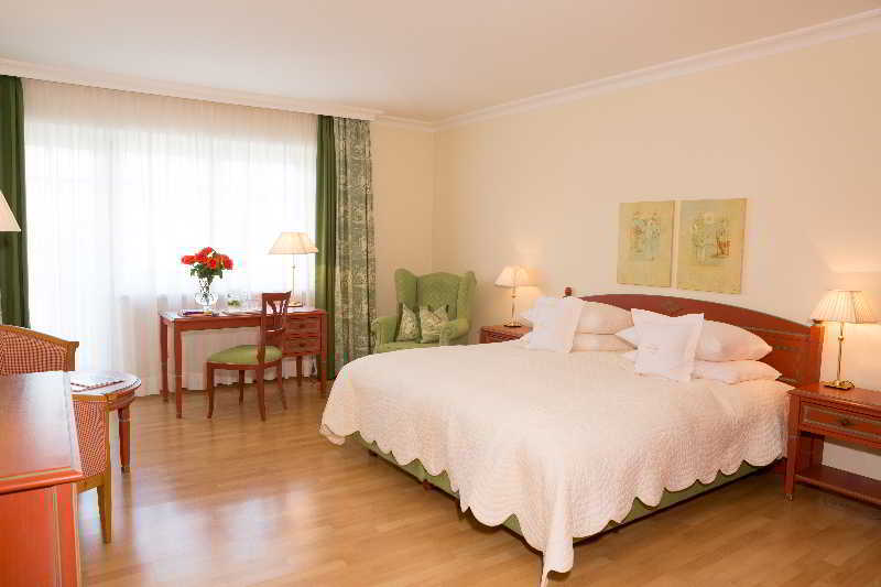 Hotel Pienzenau Am Schlosspark Merano Eksteriør bilde