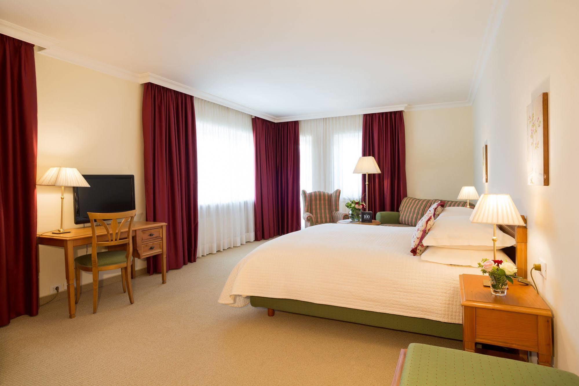 Hotel Pienzenau Am Schlosspark Merano Eksteriør bilde